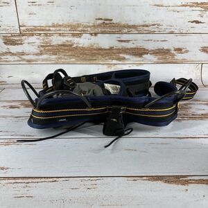 Misty Mountain Cirque Climbing Harness Size L Blue/Black Mfg 4/08/03